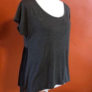 AEO Black Shortsleeve Shirt Top Pleated Gray Small